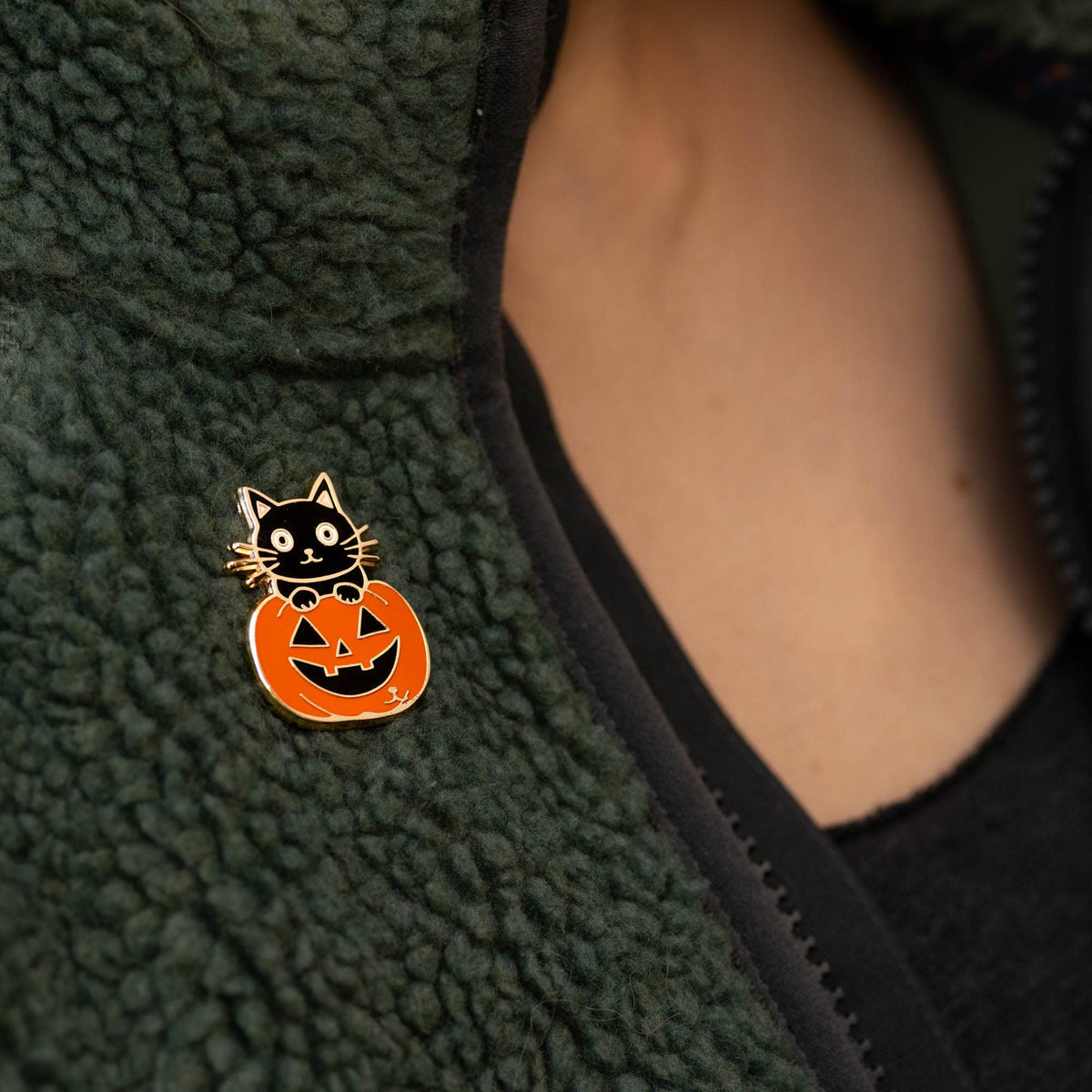 Pumpkin & Black Cat Pin, Jack o lantern, Halloween